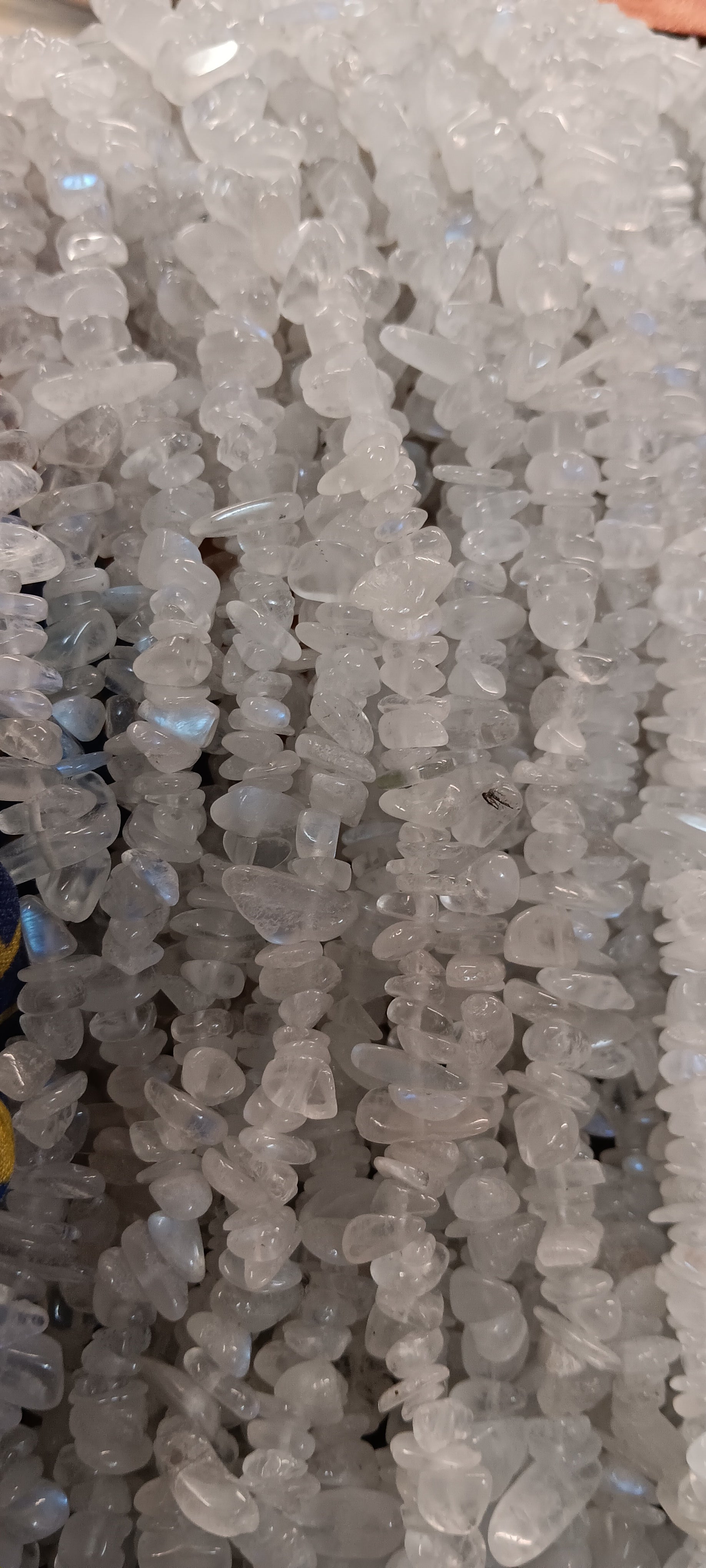 Beads: Rainbow Moonstone Chips
