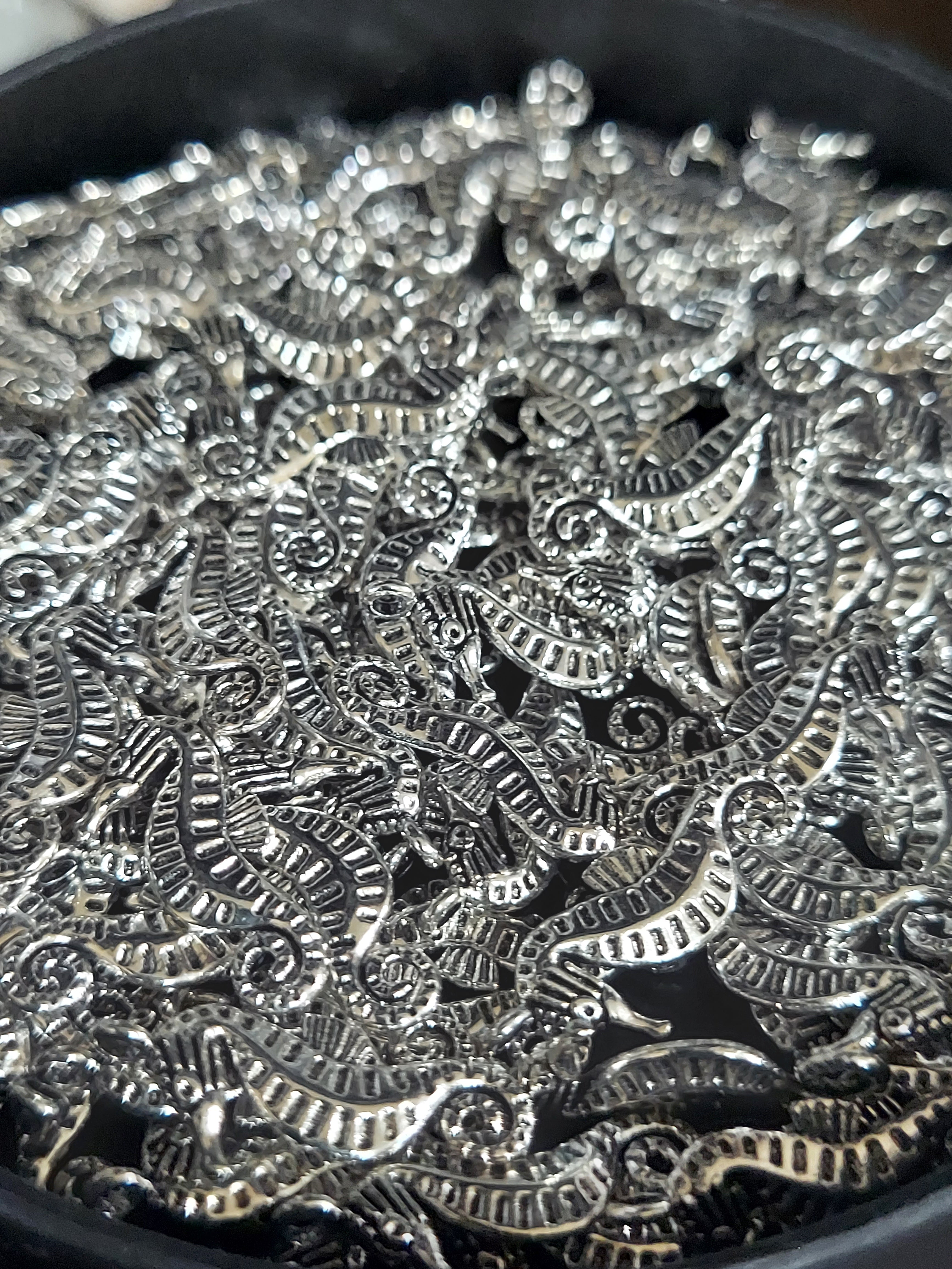 Silver-tone Seahorse Charms