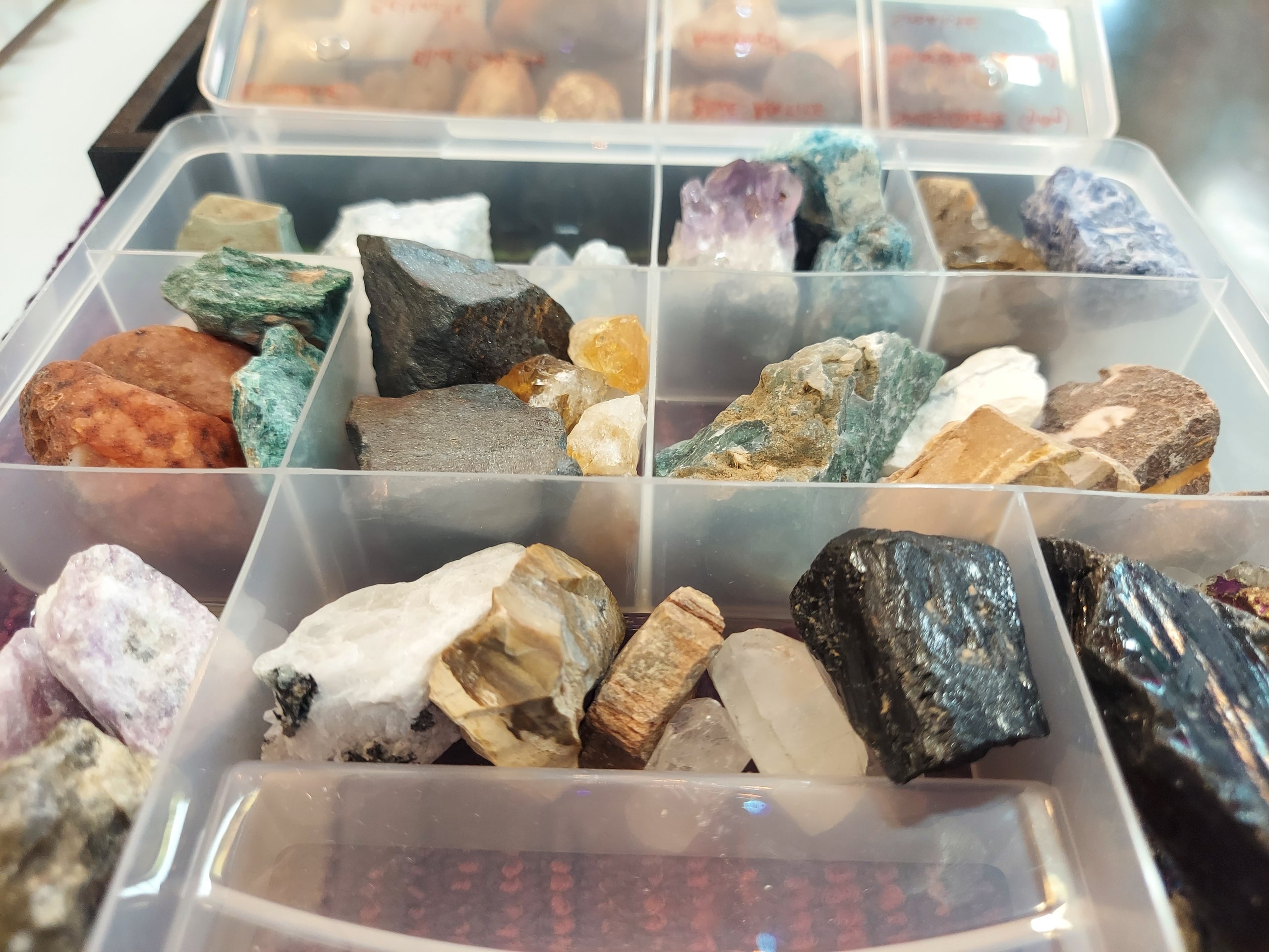 WHOLESALE: Mixed Stones 50 count